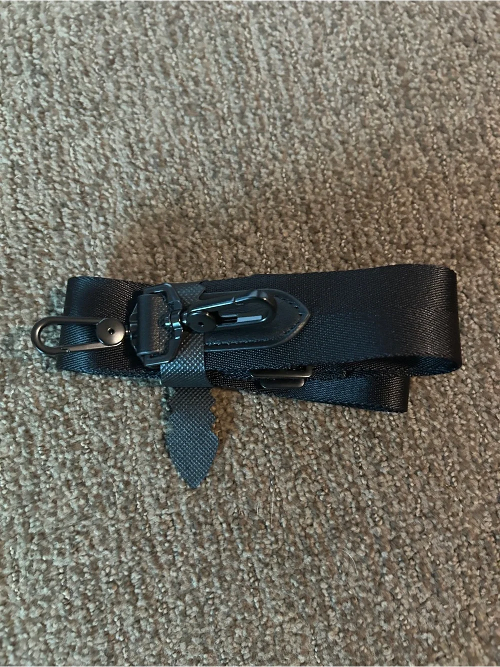 N/A sleek black
